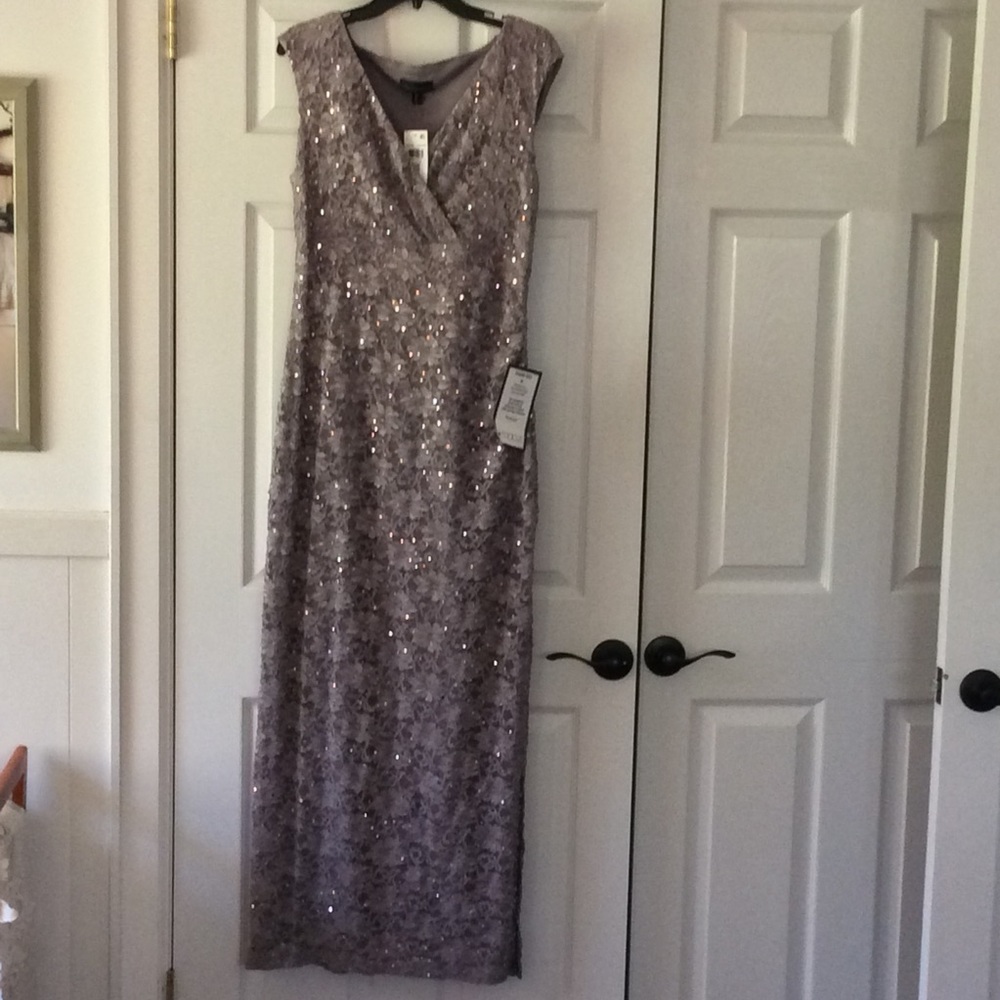 Formal gown. Mother of the Bride